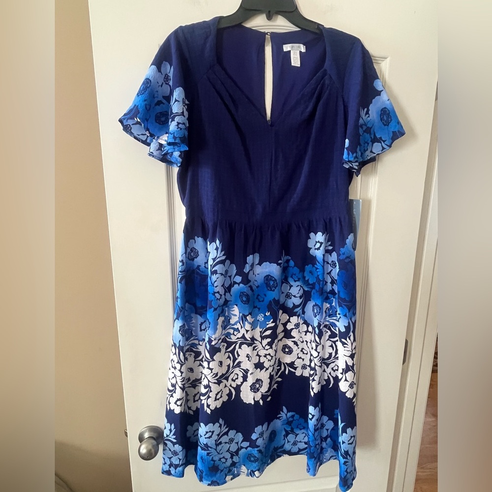 New! London Times Floral Navy Blue and White Dress Midi Short Sleeve Size 10